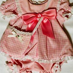 Unique Boutique HandCrafted NB/Preemie Dress Purse Bloomers Ruffles